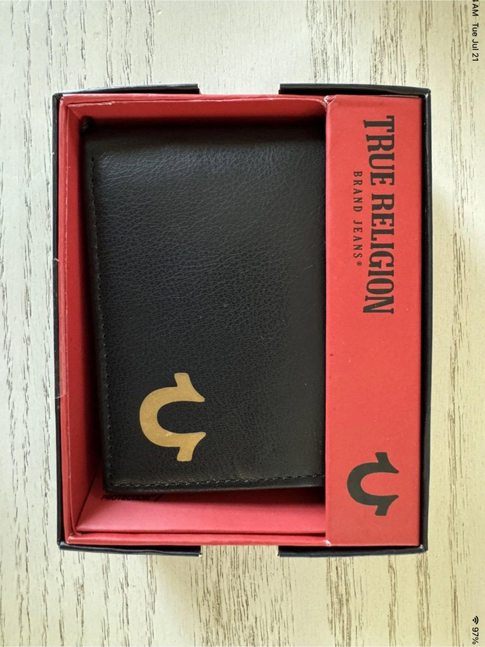 True Religion Black Leather Card Holder with Gold Horseshoe Accent